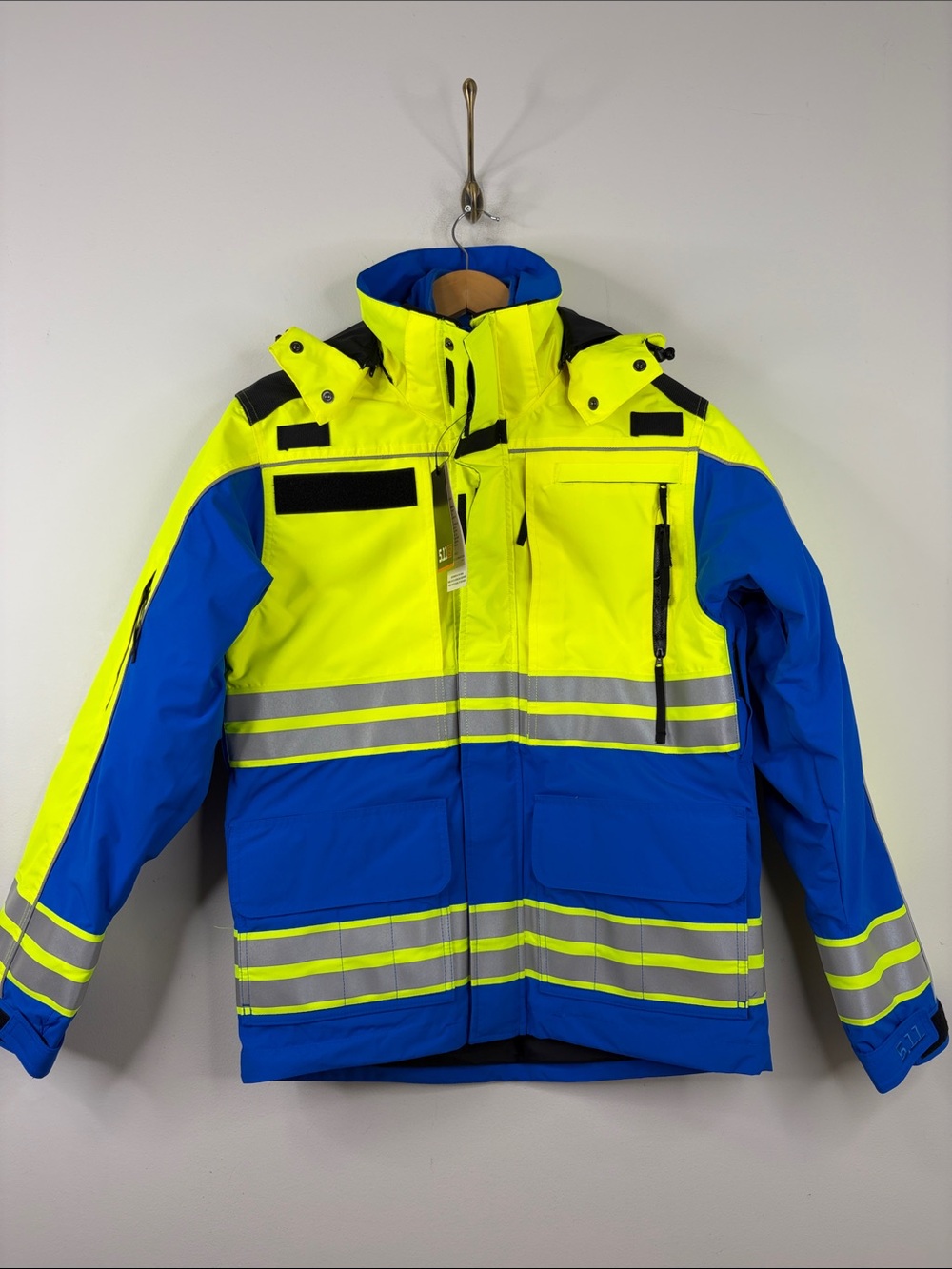 New 5.11 Tactical Responder Hi-Vis Parka Mens Small Royal Blue Workwear Coat